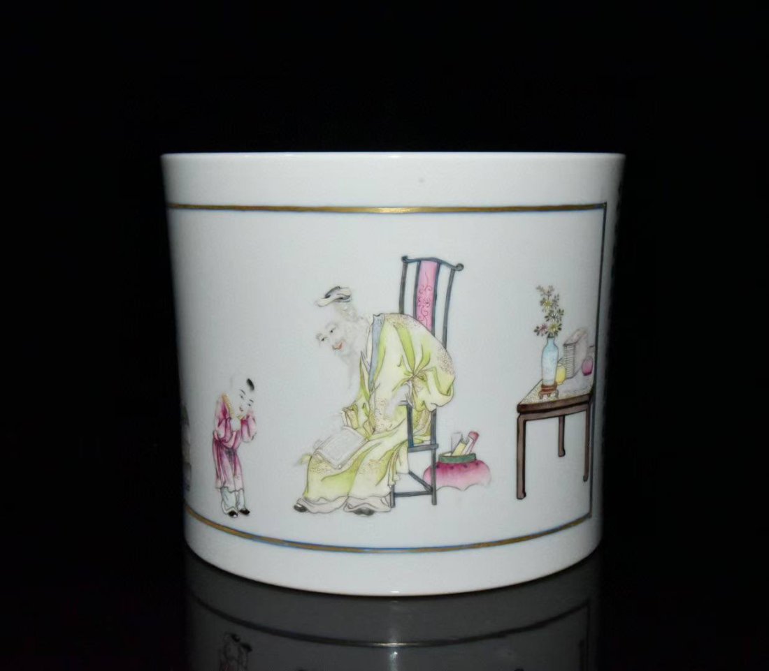 Qing Dynasty Yongzheng blue and white pastel Zhu Zi family motto character story pen holder: Qing Dynasty Yongzheng blue and white pastel Zhu Zi family motto character story pen holder [15x17.8cm]