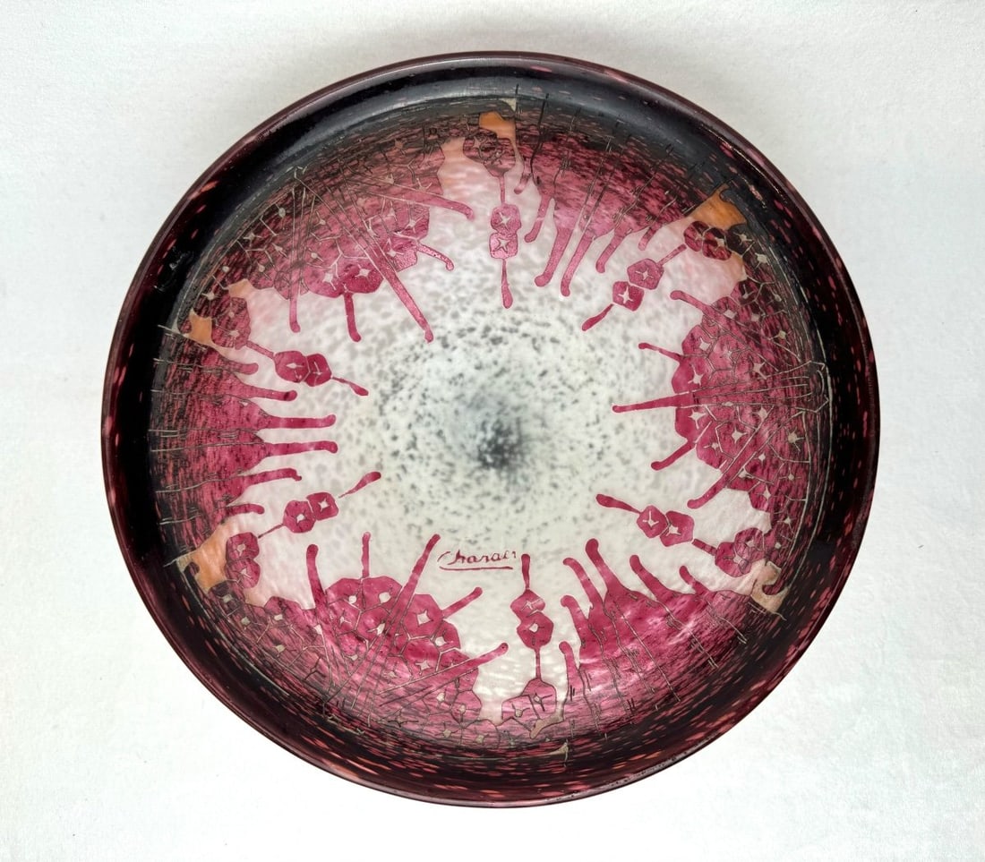 French Glass - Charder - Rhododendron Cup: Artist: Charles Schneider Period: 20th century Style: Art Deco Condition: Perfect condition Material: Glass Diameter: 28cm Height: 10cm