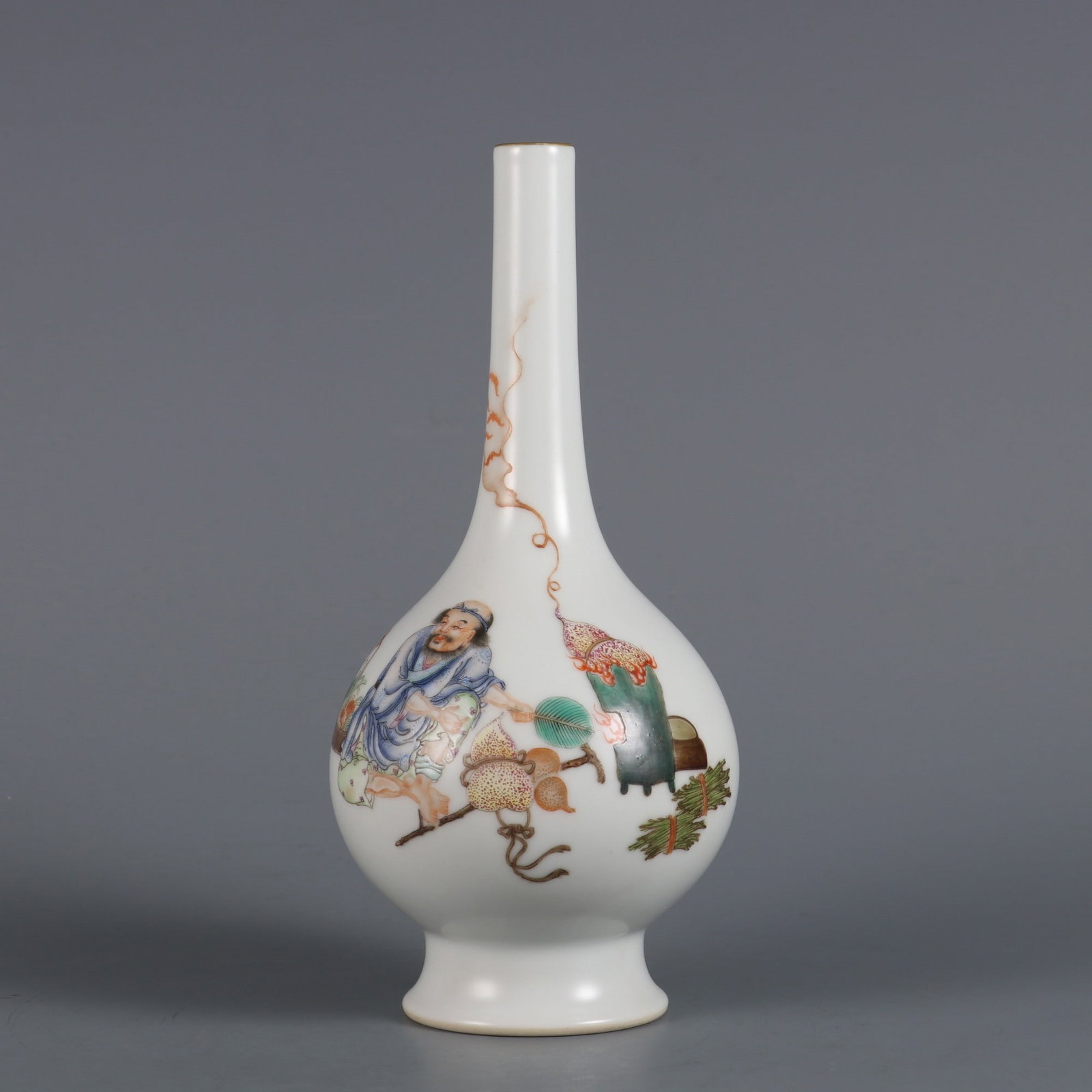 Qing Dynasty Qianlong period pastel enamel Tieguai Li pounding medicine gallbladder vase: size: height 18.5cm belly diameter 8cm