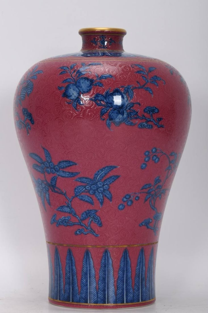 Qianlong Period of Qing Dynasty: Enamel blue and white three-fruit rouge red ground vase (1 of 8)