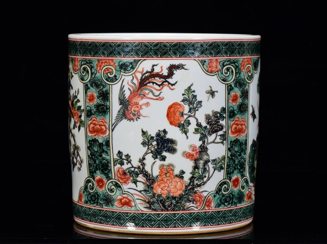 Qing Kangxi Five-color Flower and Bird Pattern Pen Holder (1 of 9)