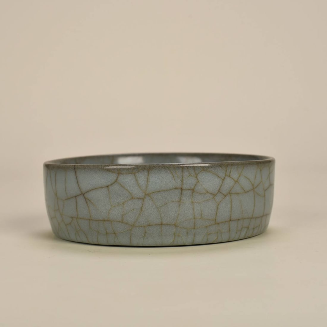 Song Dynasty official kiln round washbasin: 5*15 cm