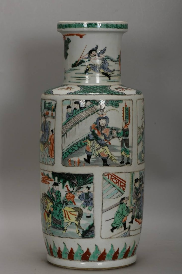The Kangxi period of the Qing Dynasty, a clay-stepped window-shaped figure-shaped mallet bottle (1 of 8)