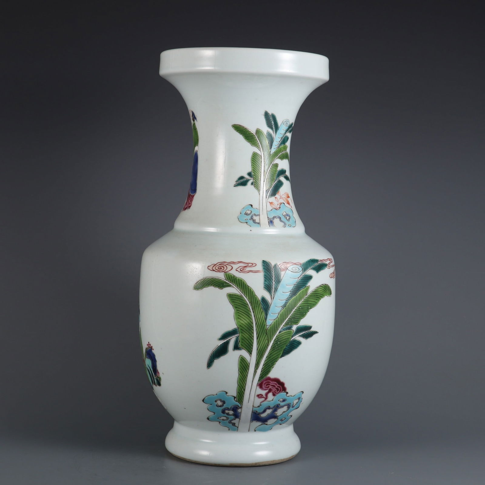 Qing Dynasty Yongzheng period pink enamel three stars high-rise plate-mouth vase (1 of 9)