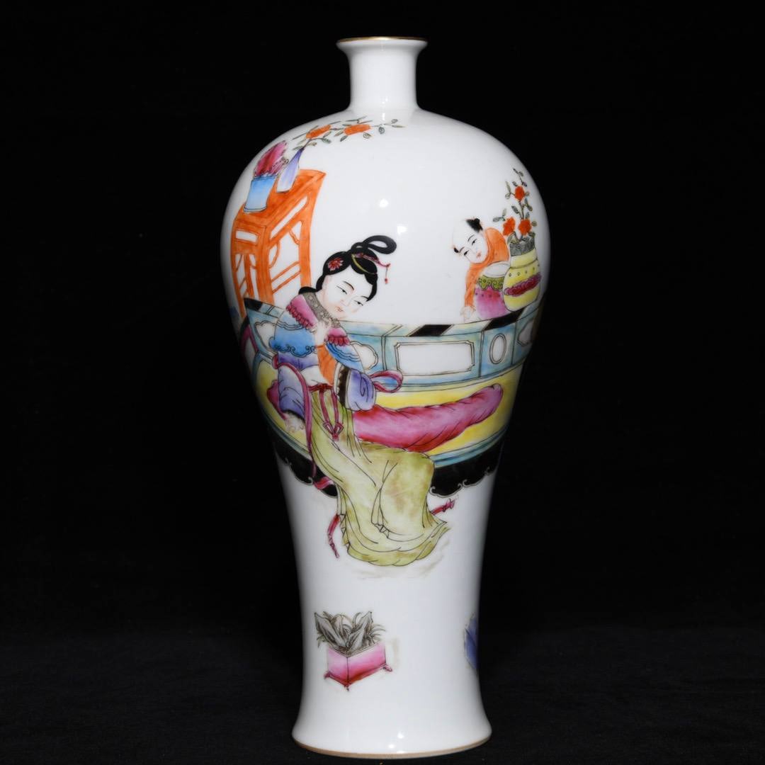 A Qianlong period famille rose plum vase with a figure and story design (1 of 7)