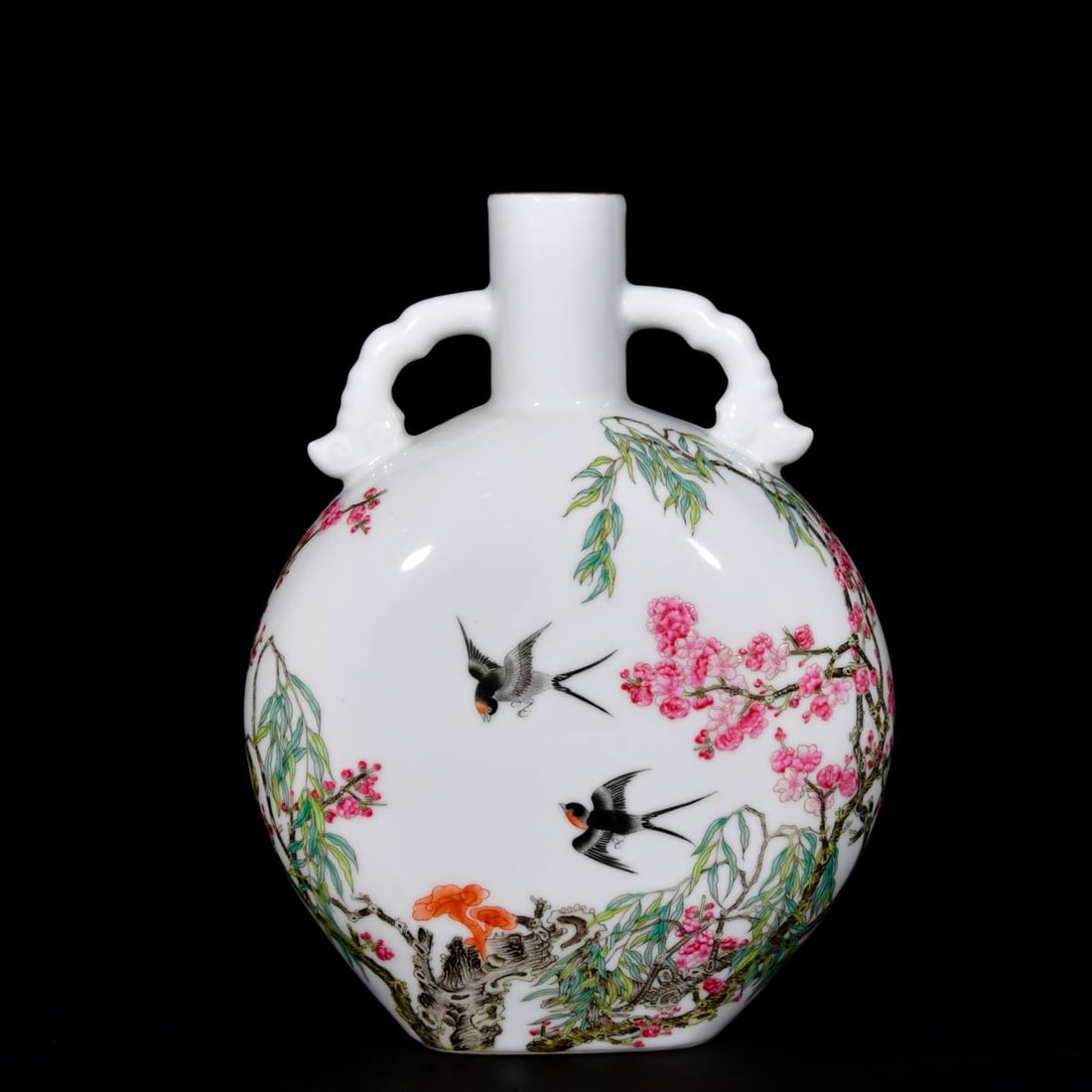 Qing Dynasty, Yongzheng Period, Enamelled Flat Bottle with Floral and Bird Design (1 of 7)