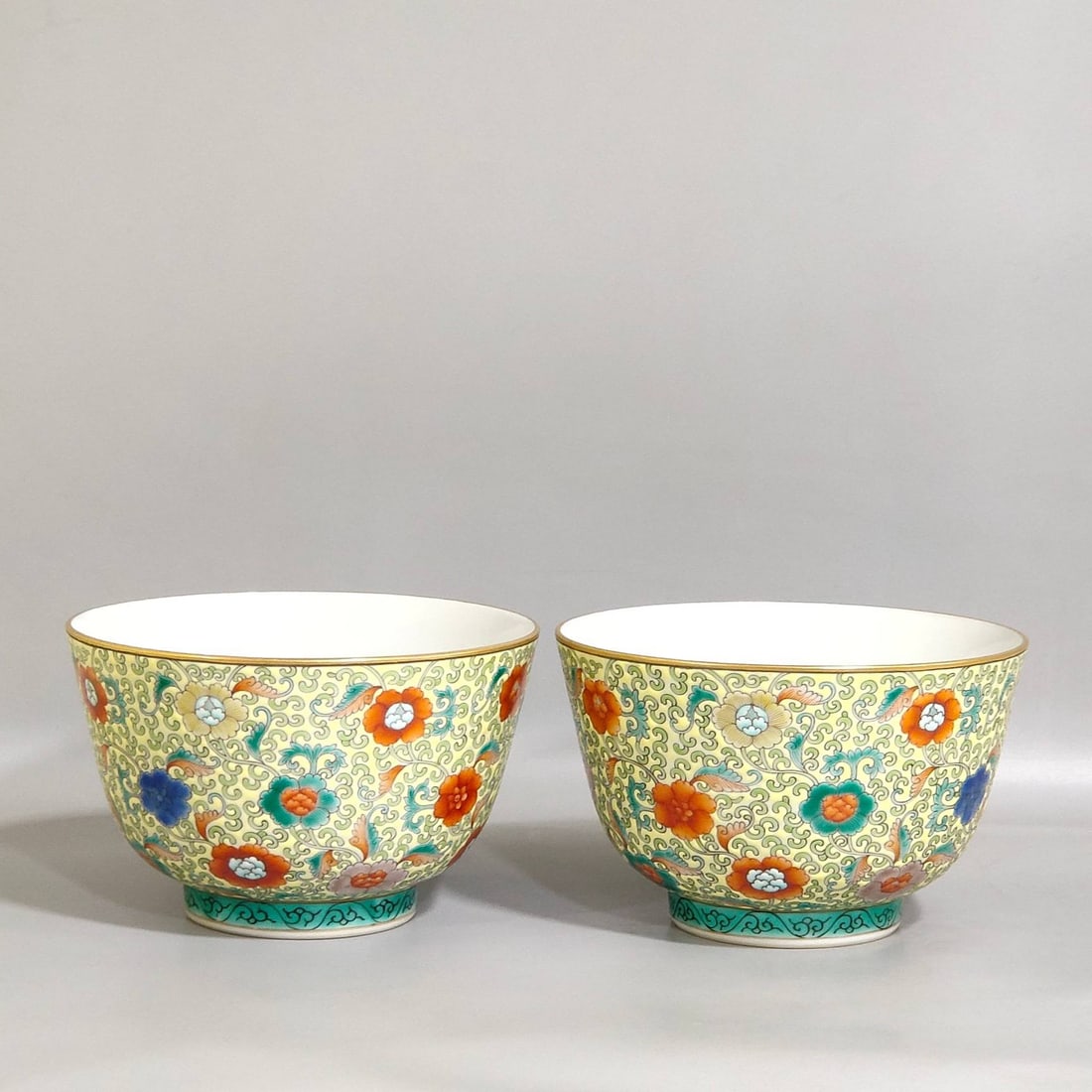 A Qing Dynasty Xianfeng period yellow-ground floral bowls (1 of 8)