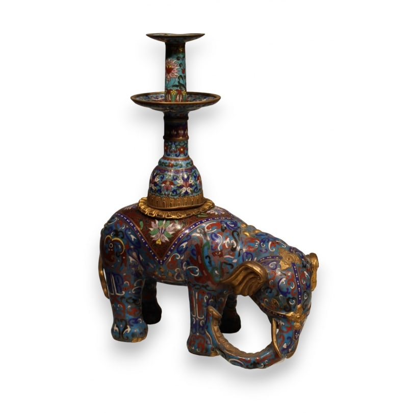 Cloisonné bronze "Elephant" candlestick: Cloisonné bronze "Elephant" candlestickOrigin: ChinaPeriod: 20th centuryMaterials: BronzeDimensions: Ht 46 x 34 x 17 cm