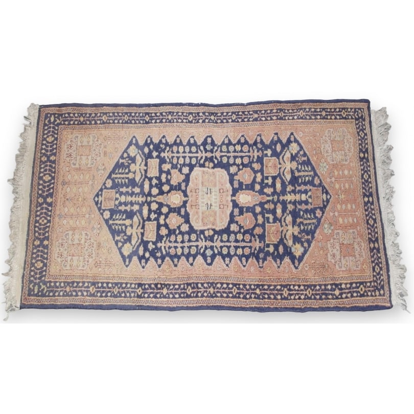 20th century Klardasht Rugs: Klardasht RugsOrigin: EasternPeriod: 20th centuryMaterials: WoolDimensions: Ht 116 x 65 cm