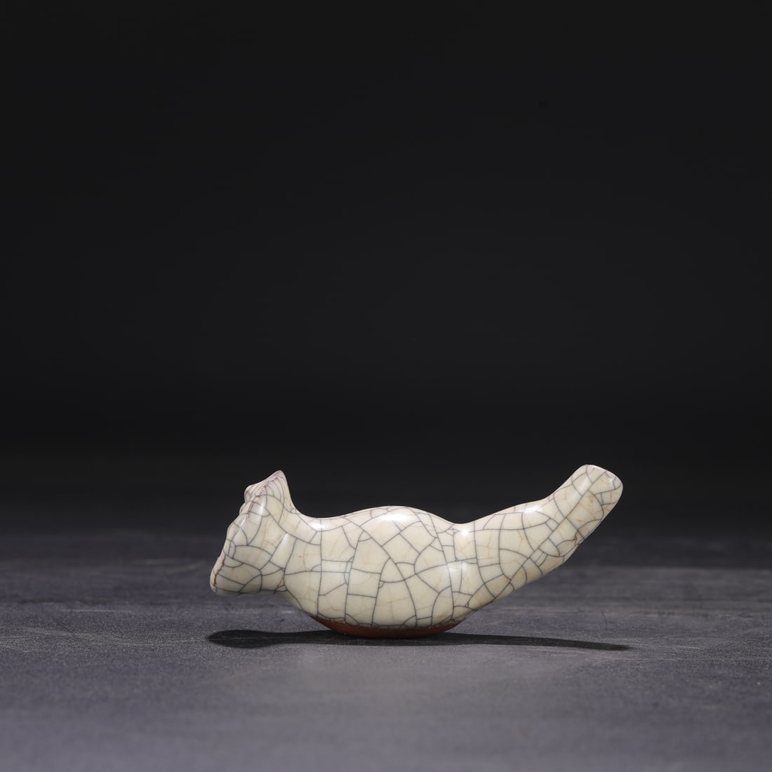 A Northern Song Dynasty Ge ware rice-white glazed lotus-shaped water dropper in the shape of (1 of 7)