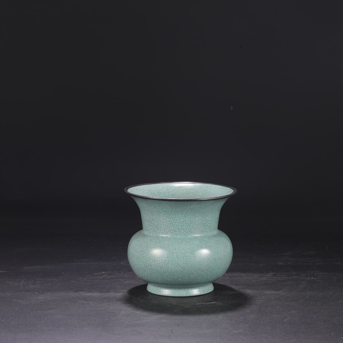 A large, celadon-glazed, silver-rimmed spittoon from the Northern Song Dynasty Ru ware, with an (1 of 7)