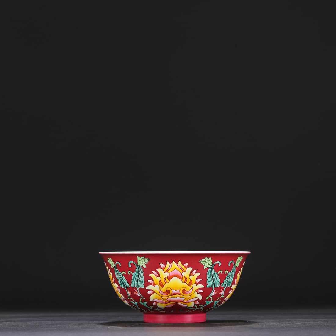 A Qing Dynasty Kangxi period enamel-painted floral-patterned palace bowl from the collection. (1 of 8)