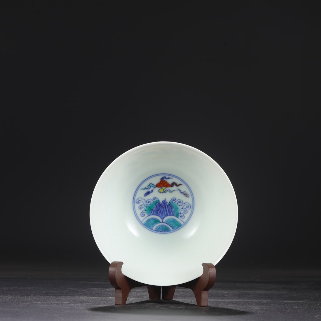 A Ming Dynasty Chenghua period doucai (enamel overglaze) palace bowl with sea monster and wave (1 of 8)