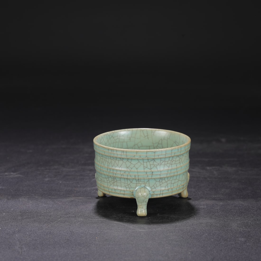 A Northern Song Dynasty Ru ware celadon-glazed tripod censer with the inscription "Jingren Palace" (1 of 5)