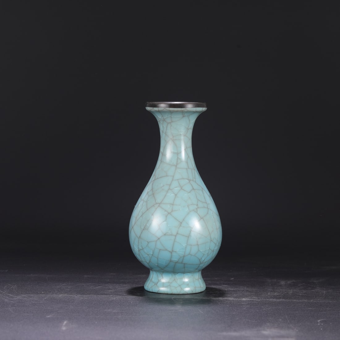 A Northern Song Dynasty Ru ware sky-blue glazed jade pot-shaped vase with ice-crack pattern and (1 of 7)