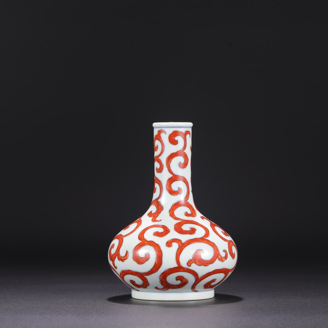 Dimensions of a Ming Dynasty Chenghua period iron-red cylindrical vase with scrolling foliage (1 of 7)