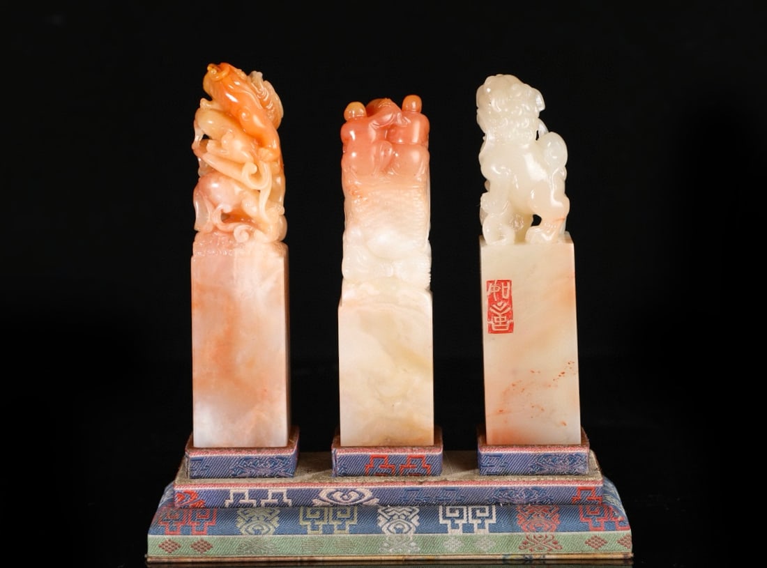 A set of Shoushan stone imperial seals from the Kangxi period of the Qing Dynasty, weighing a total (1 of 8)
