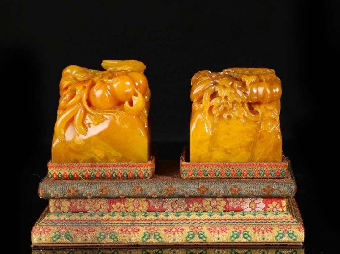 This pair of Tianhuang stone seals, formerly from the Kangxi period of the Qing Dynasty, were used (1 of 8)