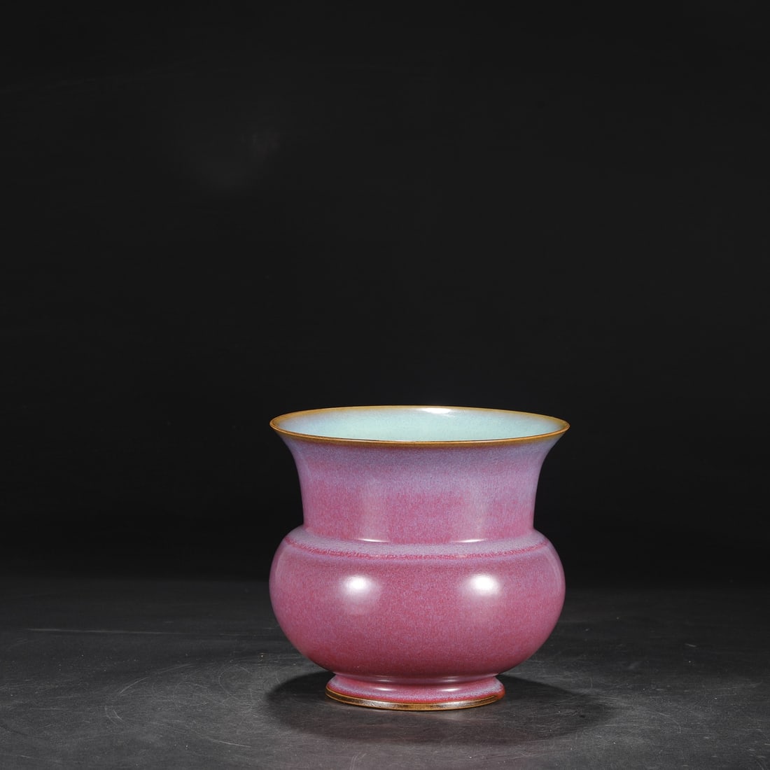 A Northern Song Dynasty Jun ware flowerpot in the shape of a grape-red and purple glaze, used by the (1 of 7)