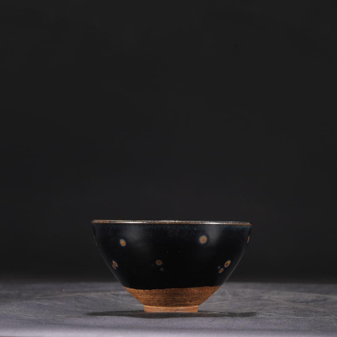 The Northern Song Dynasty Jian ware glazed bowl with a distinctive Zhai-style glaze, from a (1 of 6)