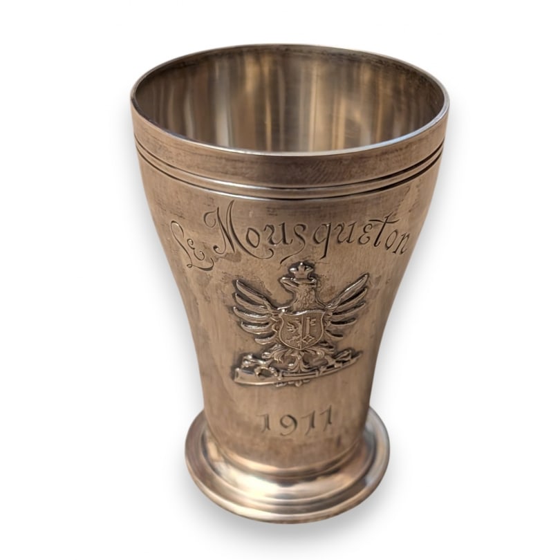 Swiss 20th century Silver timpani "The Musket 1911": 800 silver timpani "Le Mousqueton 1911" by Jacob in GenevaOrigin: SwitzerlandPeriod: 20th centuryMaterials: SilverDimensions: Height 8.5 x Diameter 5.5 cm