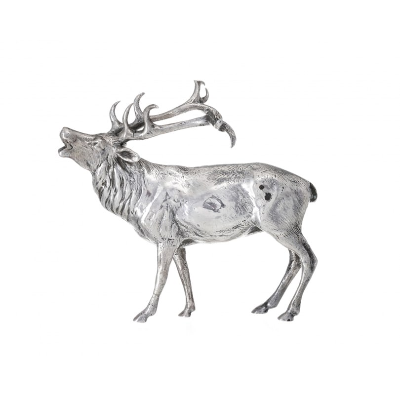 Spanish 20th century Silver deer: Silver deer380gOrigin: SpainPeriod: 20th centuryMaterials: SilverDimensions: Ht 14 x 15 x 5 cm