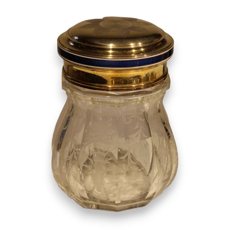 French 19th century Engraved crystal box with vermeil lid: Engraved crystal box and blue guilloché enameled vermeil lid by OLIER & CARONOrigin: FrancePeriod: 19th centuryMaterials: CrystalDimensions: Height 19 cm x Diameter 12 cm