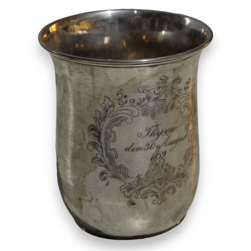 Danish 19th century Silver cup by F. DAHL: Silver cup by F. DAHL, engraved Thyra den 30 August 1859Origin: DenmarkPeriod: 19th centuryMaterials: SilverDimensions: Height 8 x Diameter 7 cm
