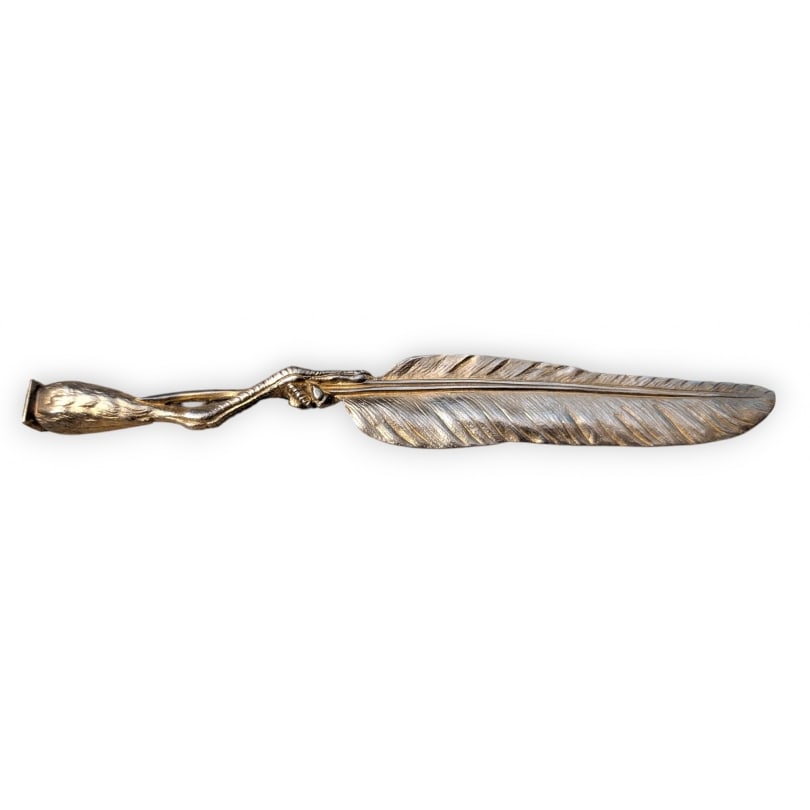 French Early 20th century Letter opener with bronze quill and paw: Letter opener, Seal in the shape of a quill held in a bronze eagle's claw, after Jules MOIGNIEZOrigin: FrancePeriod: Early 20th centuryMaterials: BronzeDimensions: Ht 24 x 3.5 x 2 cm