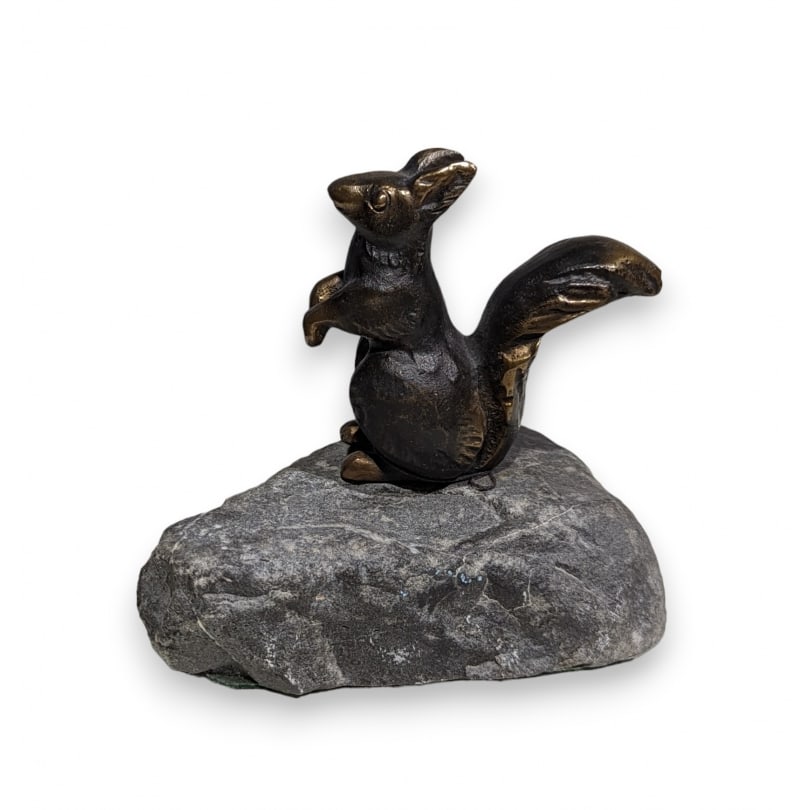Swiss Bronze sculpture "Nibbling Squirrel" signed REUSSNER: Bronze sculpture "Gnawing Squirrel" signed REUSSNER (Charles 1886-1961) on a stone base, Gilles PETIT FoundryOrigin: SwitzerlandPeriod: 20th centuryMaterials: BronzeDimensions: Ht 11 x 13 x 8 cm