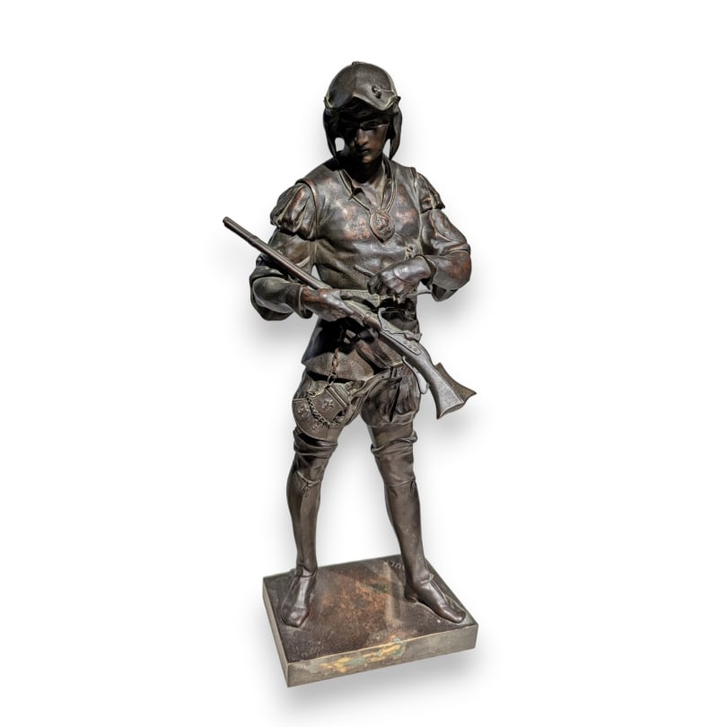 19th century Bronze "Soldier with Musket" signed E PICAULT: Bronze sculpture "Soldier with Musket" signed E PICAULT (Emile Louis 1833-1915)Origin: FrancePeriod: 19th centuryMaterials: BronzeDimensions: Ht 48 x 17 x 18 cm