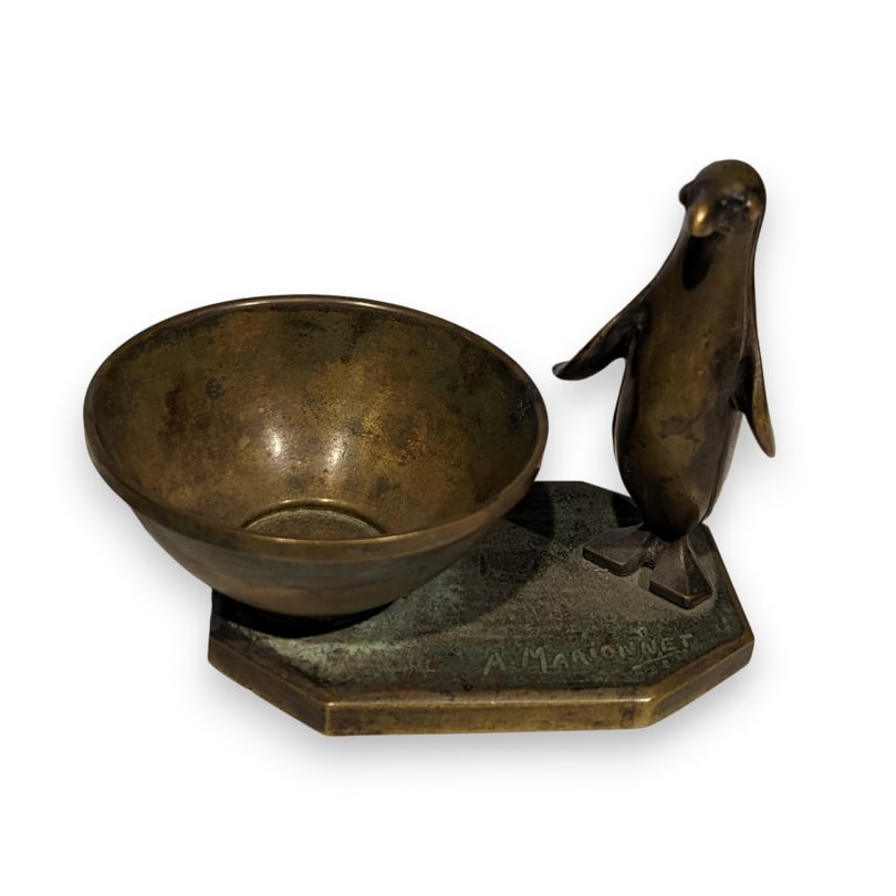 Bronze penguin and bowl signed A. MARIONNET: Bronze penguin and bowl signed A. MARIONNET (Albert 1852-1910)Origin: FrancePeriod: 19th centuryMaterials: BronzeDimensions: Ht 9 x 12 x 7 cm