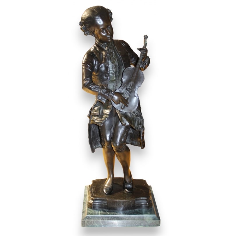 French 20th century Bronze "Mozart" after Paul DUBOIS: Bronze "Mozart" after Paul DUBOIS (1829-1905), green marble baseOrigin: FrancePeriod: 20th centuryMaterials: BronzeDimensions: Ht 63 x 23 x 23 cm