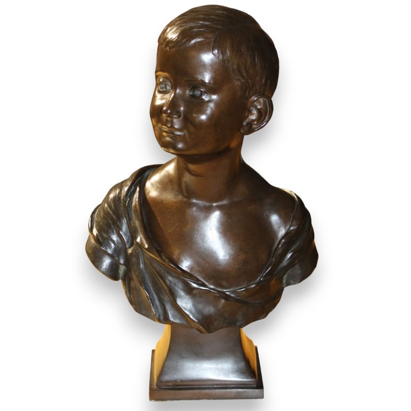 Bronze "Bust of a Child" signed A. LOEHER 1901: Bronze "Bust of a Child" signed A. LOEHER 1901Origin: FrancePeriod: 20th centuryMaterials: BronzeDimensions: Ht 52 x 34 x 21 cm