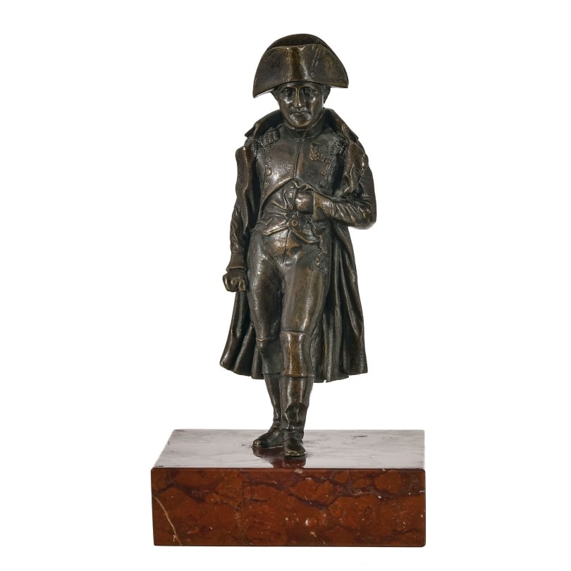 19th century Bronze "Napoleon" on a griotte marble base: Bronze "Napoleon" on a griotte marble baseOrigin: FrancePeriod: 19th centuryMaterials: BronzeDimensions: Ht 20 x 10 x 10 cm