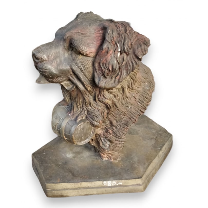 Asian 20th century Bronze "Head of Saint Bernard": Bronze "Head of Saint Bernard"Origin: AsianPeriod: 20th centuryMaterials: BronzeDimensions: Ht 45 x 45 x 38 cm