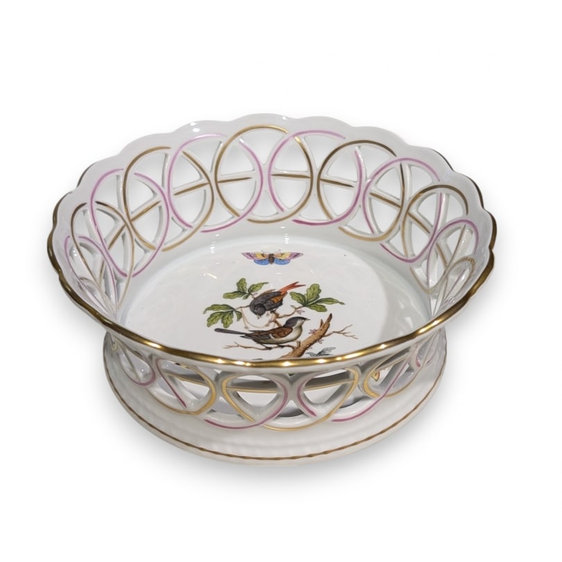 Herend openwork "Birds" porcelain bowl: Herend openwork "Birds" porcelain bowlOrigin: HungaryPeriod: 20th centuryMaterials: PorcelainDimensions: Height 7 cm x Diameter 19 cm