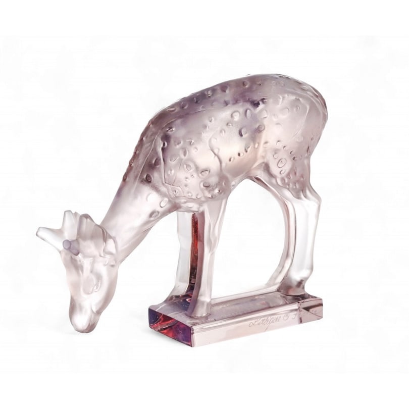 Opalescent glass suede signed LALIQUE France: Opalescent glass suede signed LALIQUE FranceOrigin: FrancePeriod: 20th centuryMaterials: GlassDimensions: Ht 6.5 x 8 x 2.5 cm