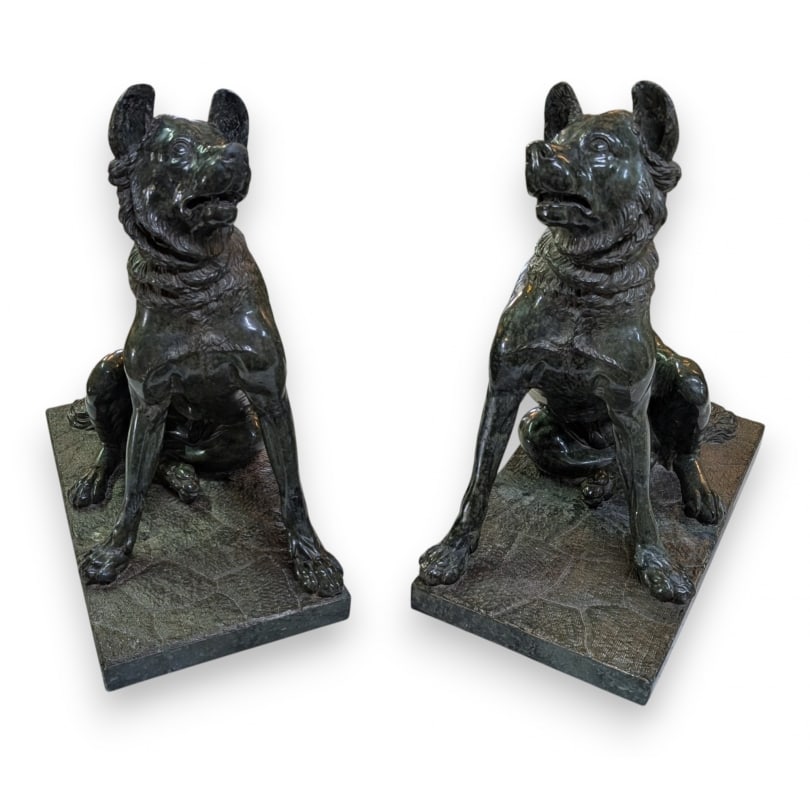 Antique Rare Late 19th century Pair of "Belvedere Mastiffs" in green marble: Pair of "Belvedere Mastiffs" in carved green marble,Vatican Dog or Wolf, Rome, ItalyOrigin: ItalyPeriod: Late 19th centuryMaterials: MarbleDimensions: Ht 42 x 38 x 21 cm