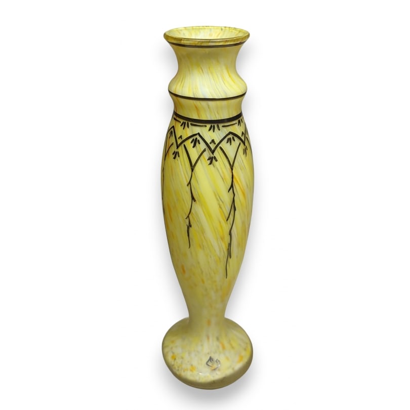 Art Nouveau painted glass vase signed LEG: Glass vase with white and yellow background painted with black Art Nouveau decoration, signed LEG (François-Théodore LEGRAS 1839-1916)Origin: FrancePeriod: 20th centuryMaterials: GlassDimensions: He