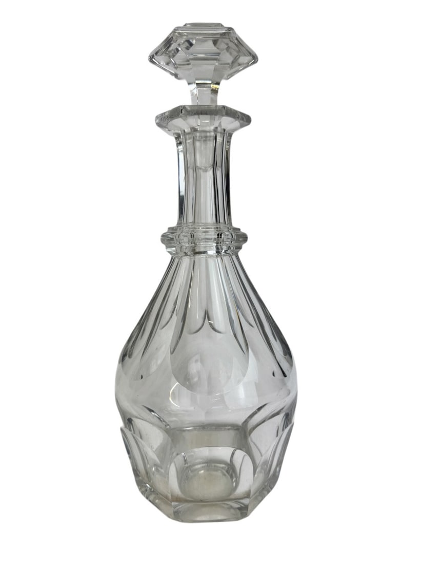 Baccarat Harcourt Decanter: Baccarat Harcourt decanter, in perfect condition, with only a very small chip on the inside of the stopper. Marked 42 on both the decanter and the stopper, unsigned, 30cm.The Harcourt model, one of Ba