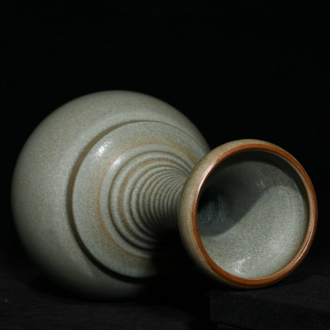 Ru ware string-patterned vase, - 3