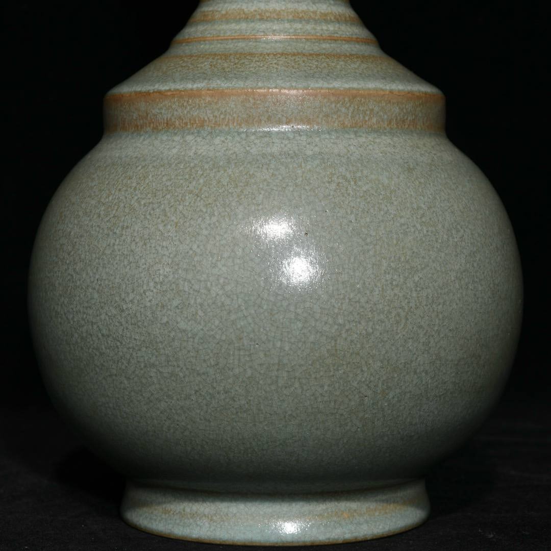 Ru ware string-patterned vase, - 9