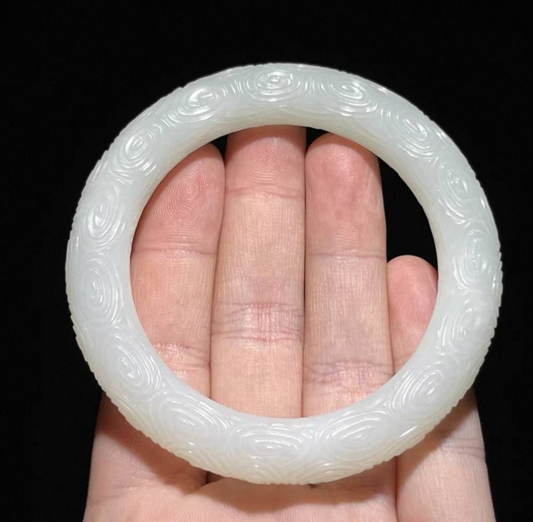 Hetian jade auspicious cloud and cloud pattern bracelet. - 3