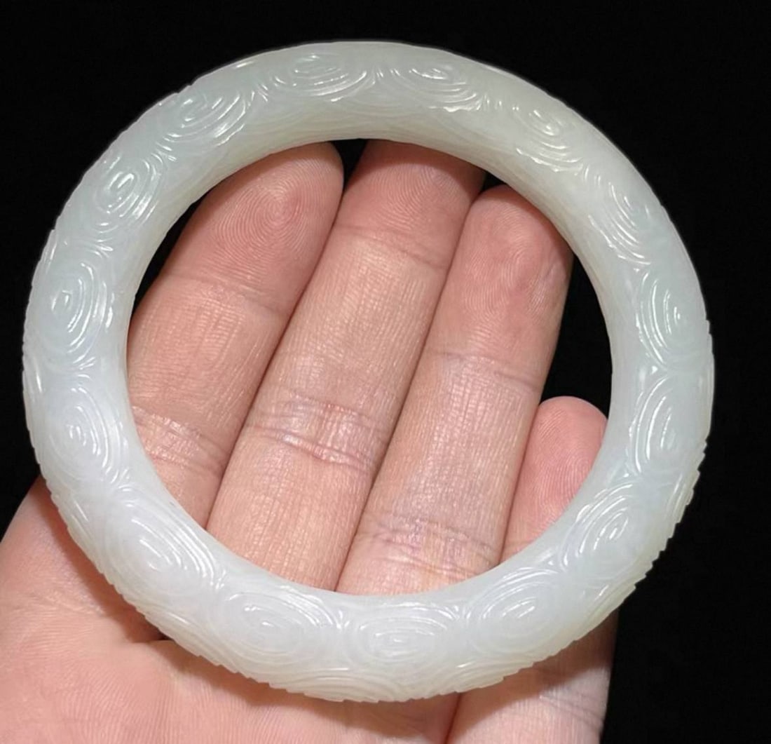 Hetian jade auspicious cloud and cloud pattern bracelet. - 7
