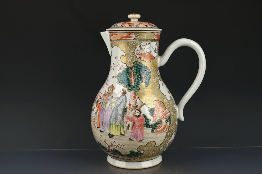 Qing Dynasty Export Porcelain Ewer with Gilded Figure and Story Design: Qing Dynasty Export Porcelain Ewer with Gilded Figure and Story Design, 30 cm x 24 cm x 17 cm