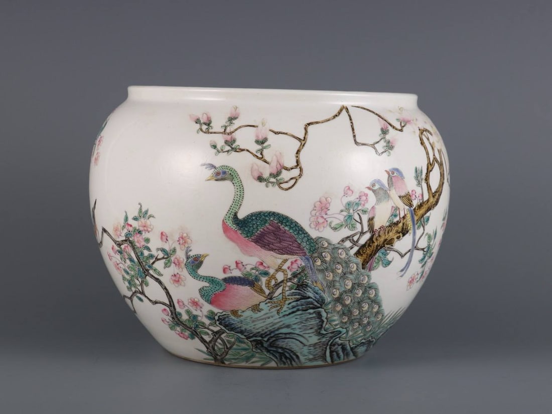 A small famille rose jar with floral and bird design (1 of 9)