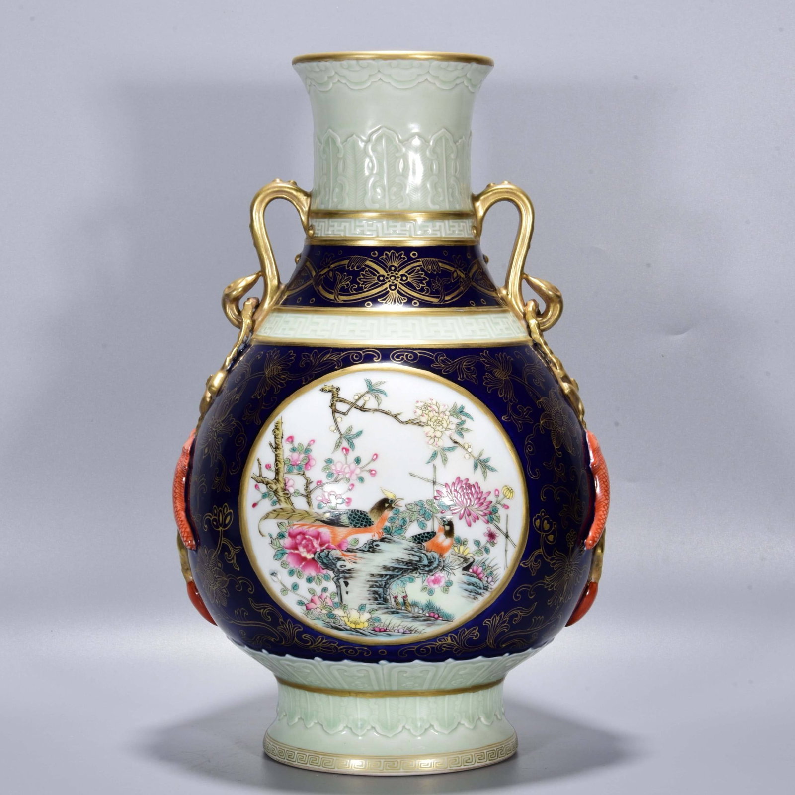 A Qing Dynasty Qianlong Period: A Qing Dynasty Qianlong Period Blue and White Famille Rose Floral and Bird Design Gilded Ruyi Vase, 40*25 cm