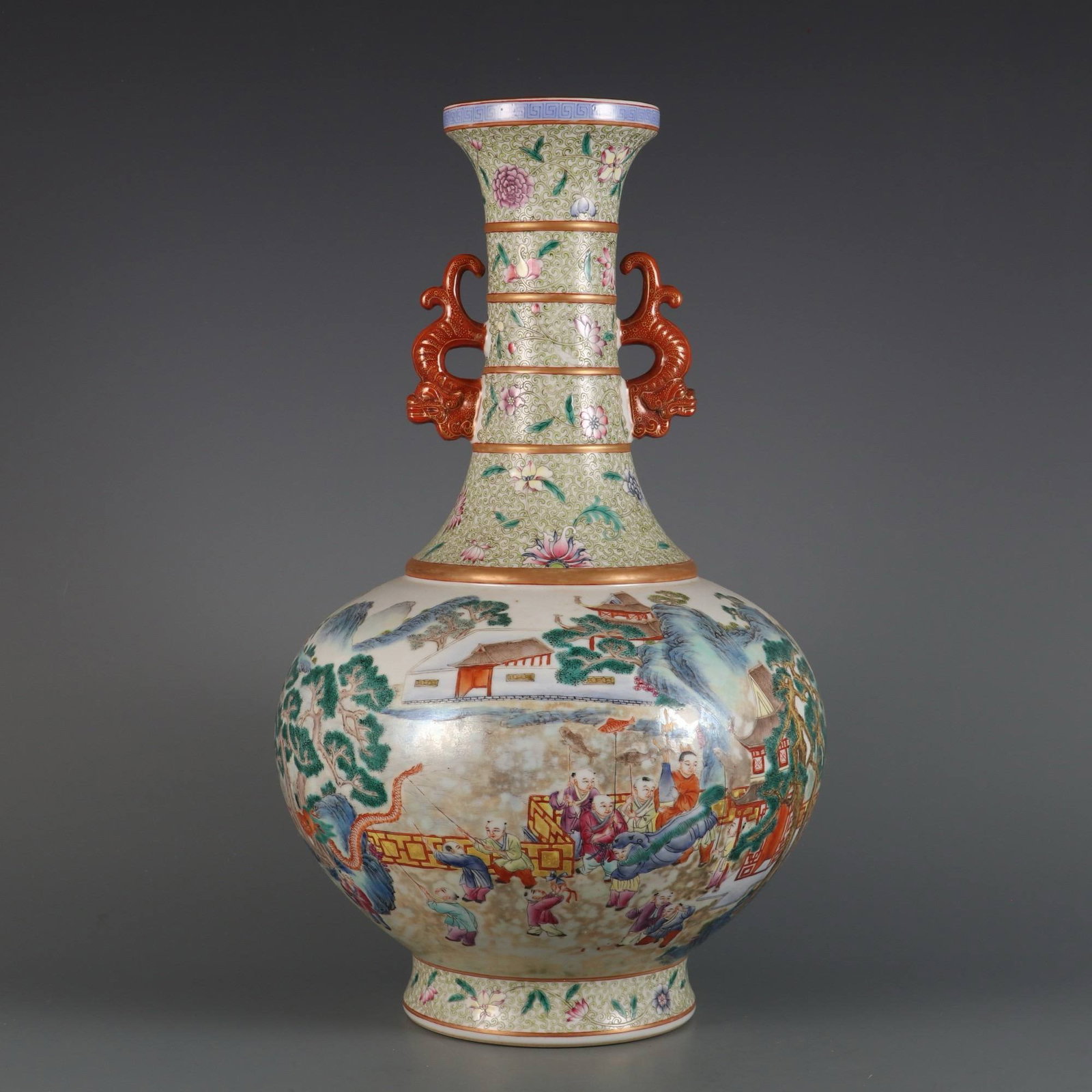 A famille rose vase with a design of one hundred children: A famille rose vase with a design of one hundred children, made during the Qianlong period of the Qing dynasty. Dimensions: Height 39.8 cm, Belly diameter 23 cm, Mouth diameter 9.5 cm.