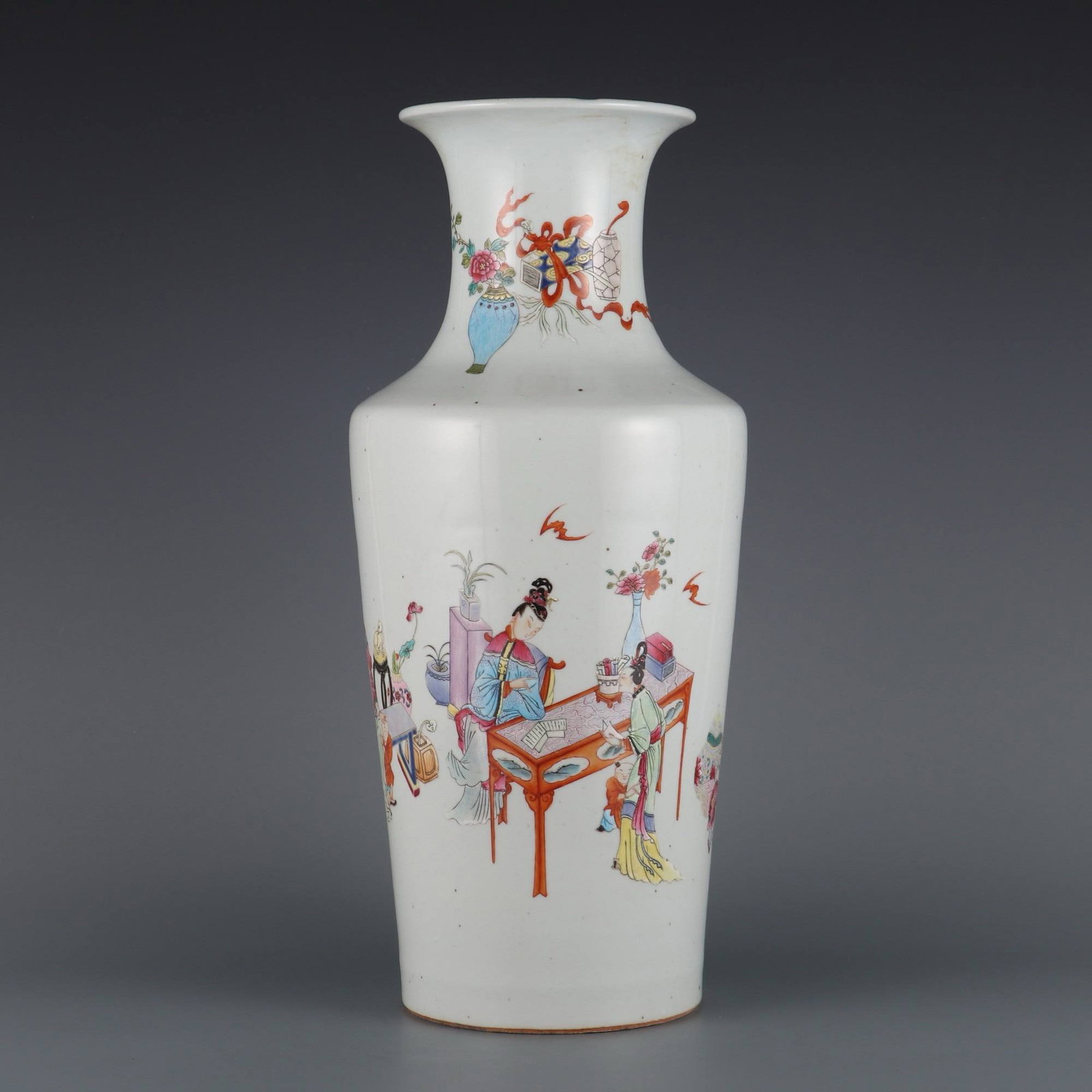 A famille rose vase depicting Guanyin teaching her son (1 of 9)